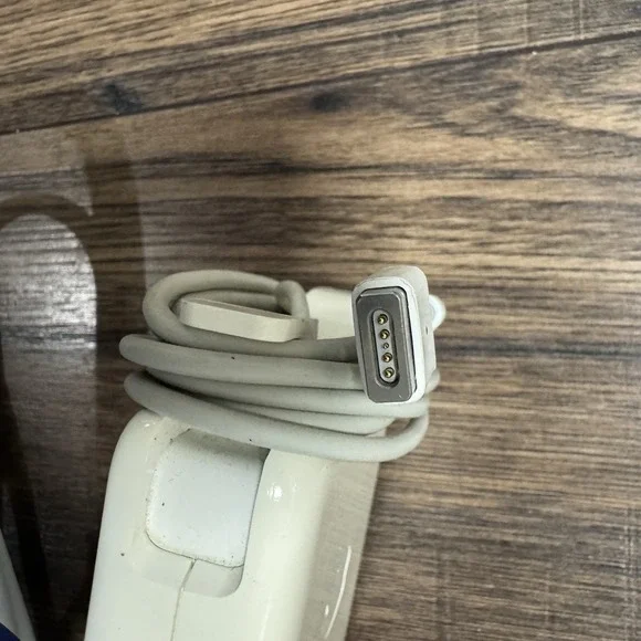 Genuine T-Tip 60W Power Adapter Charger Apple Macbook Pro 13" A1181 A1184 - Picture 3 of 4